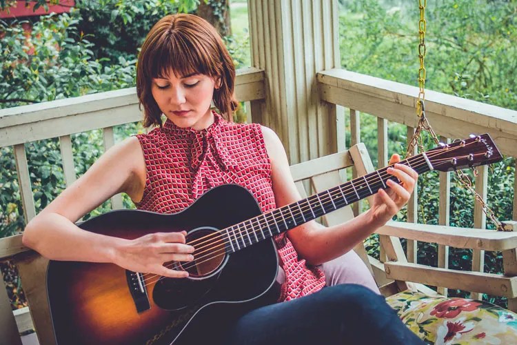 molly_tuttle